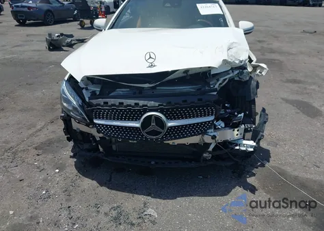 2018 Mercedes-Benz C 300 4Matic из США, поврежденный, VIN WDDWK4KB4JF618940